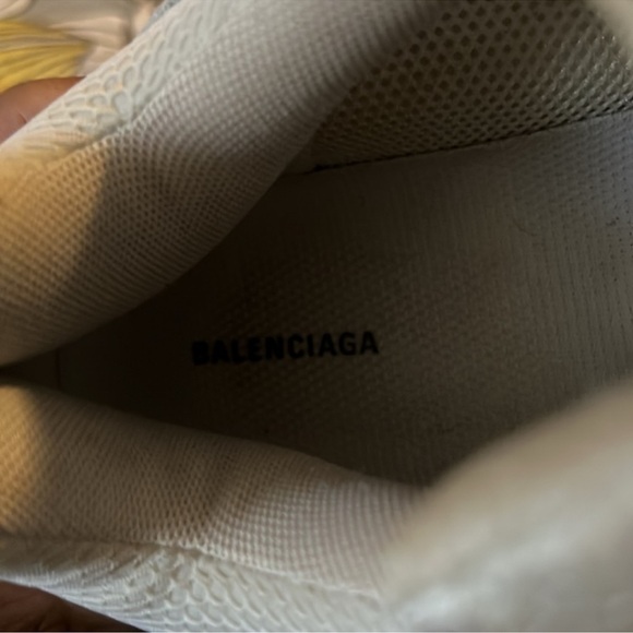 Balenciaga Triple S Clear Sole Chunky Sneakers - Picture 9 of 16